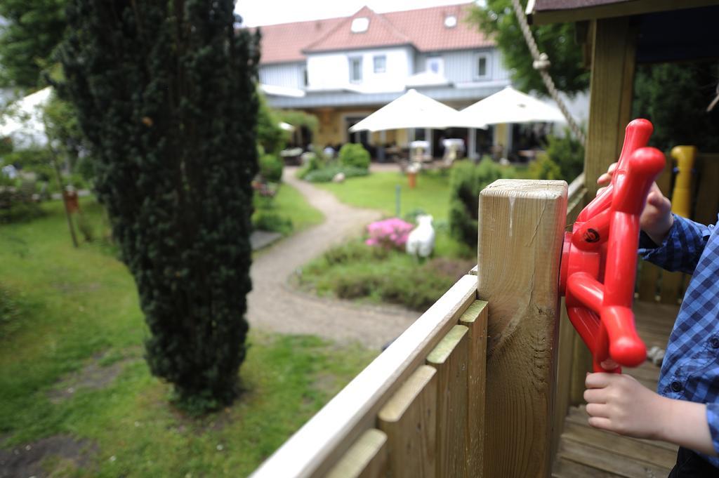 Hotel Zur Heidebluete Hambühren Exterior foto