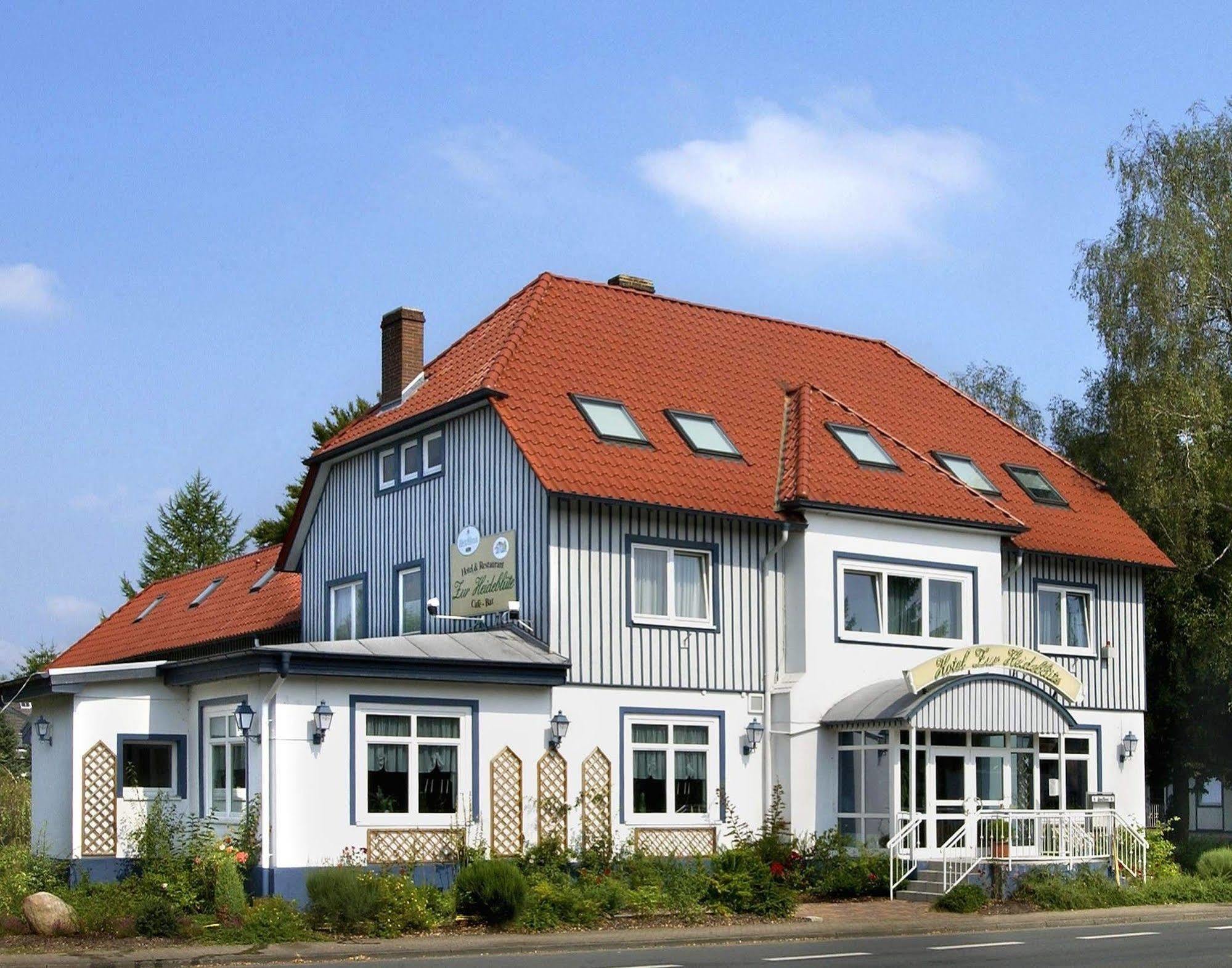 Hotel Zur Heidebluete Hambühren Exterior foto